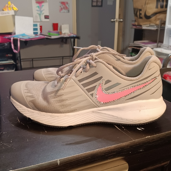 Nike Shoes - Nike Star runner size 7y/8.5 grey and pink, with rhinestones around the checks.